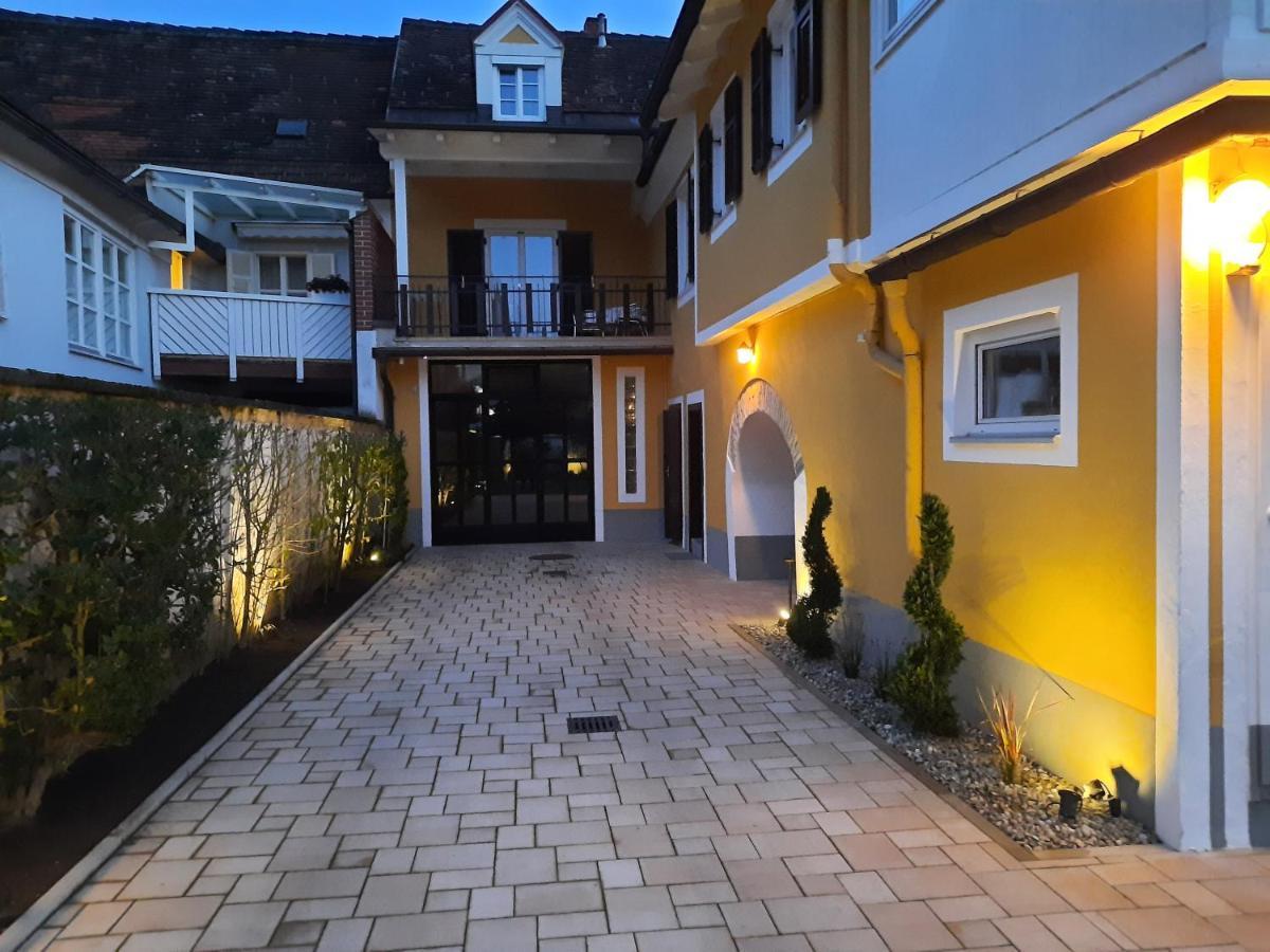 Gaestehaus Ferk - Fruehstueckspension, Bed & Breakfast Бад Радкерсбург Екстериор снимка